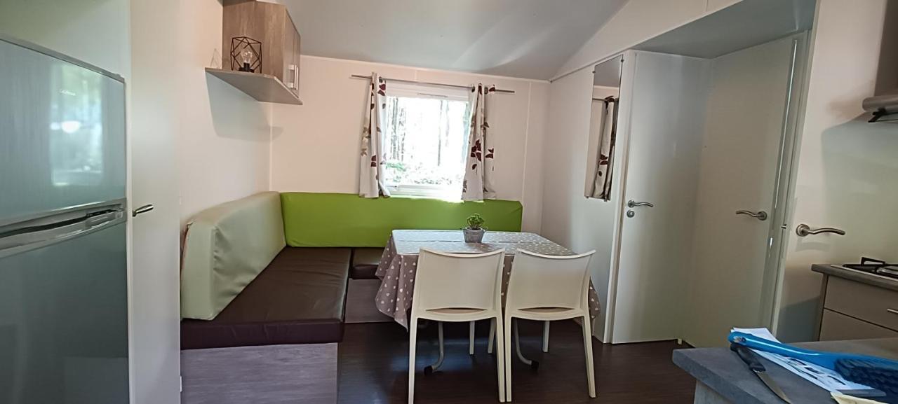 Mobilhome Climatise 3 A 30 Min Du Puy Du F Et De Nantes Apartment La Boissiere-de-Montaigu
