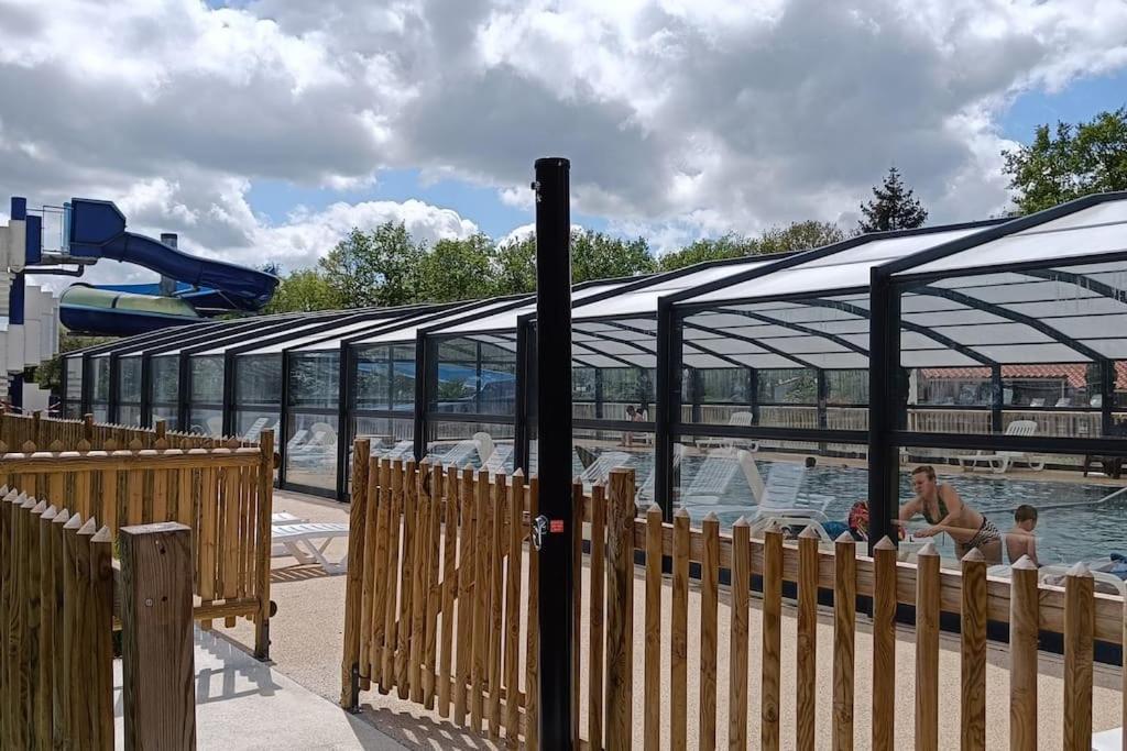 Mobilhome Climatise 3 A 30 Min Du Puy Du F Et De Nantes *